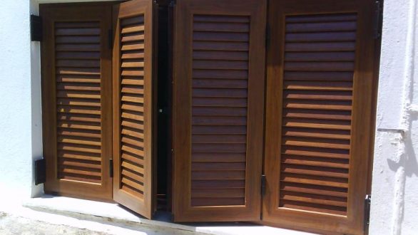 Έτσι θα Καθαρίστε Τέλεια τα Παντζούρια σας Μέσα σε 5 Λεπτά