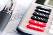 Τέλος ο φόρος στους γονείς που κάνουν γονική παροχή στα παιδιά τους για να αγοράσουν σπίτι