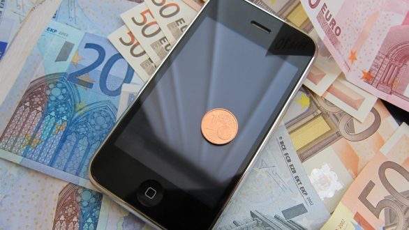 Ερώτηση για την περιαγωγή στα δίκτυα κινητής τηλεφωνίας κατέθεσε ο Δημοσχάκης