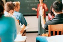Το Υπ. Παιδείας ανακοίνωσε τα νέα μέτρα που θα ισχύουν από τη Δευτέρα στην εκπαίδευση