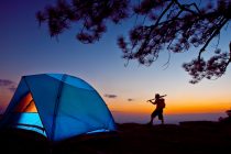 Πάτε Camping; Μην ξεχάσετε να πάρετε τα είδη αλιείας!