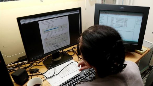 Λάθος της ΓΓΔΕ «κουρεύει» το επίδομα τέκνων