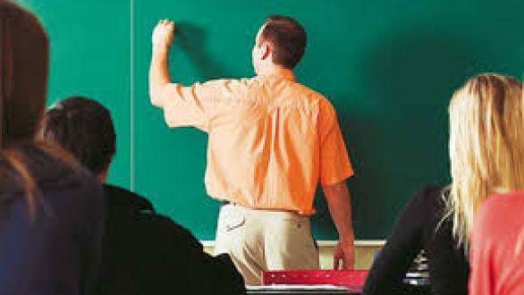 Από 13 έως 21 Αυγούστου η προθεσμία υποβολής αιτήσεων για αναπληρωτές και ωρομίσθιους εκπαιδευτικούς ΕΑΕ