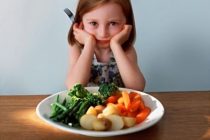 10 απλοί τρόποι για να φάει λαχανικά