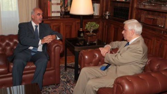 Παρέδωσε τη διερευνητική εντολή ο Μεϊμαράκης, ζητώντας εκ νέου «εθνική συνεννόηση»