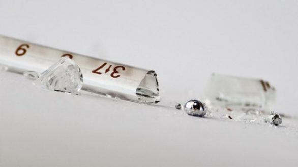 Τι να κάνω εάν σπάσει το θερμόμετρο υδραργύρου