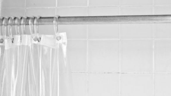 Πώς θα εξαφανίσω τη μούχλα από τους αρμούς στο μπάνιο;