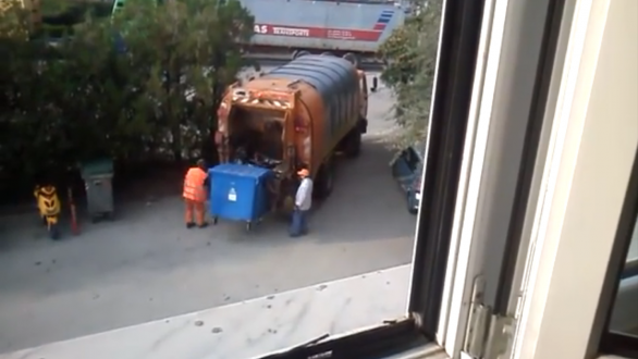 Ατυχές το βίντεο που δείχνει κάδο ανακύκλωσης να αδειάζει σε συμβατικό απορριμματοφόρο δηλώνει ο Αντιδήμαρχος Καθαριότητας Διδυμοτείχου