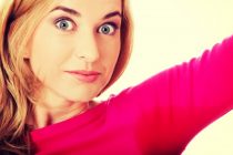 Πως να βγάλεις εύκολα το λεκέ από αποσμητικό απ’ τα ρούχα σου!