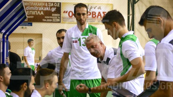 Παρελθόν από το τιμόνι του ΑΟΟ ο Isacsson