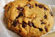 Τραγανά μπισκότα με 4 υλικά!