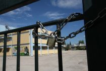 Τι θα γίνει με τη σχολική χρονιά