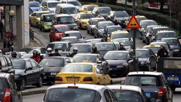 Αλλαγές σε ΚΟΚ και ταξί με το νέο νομοσχέδιο του υπουργείου Μεταφορών