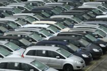 ΜyCar: Πώς θα καταθέσετε τις πινακίδες του αυτοκινήτου σας από το κινητό σας