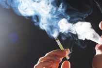 Απαγόρευση καπνίσματος: Οι ποινές σε δημοσίους υπαλλήλους