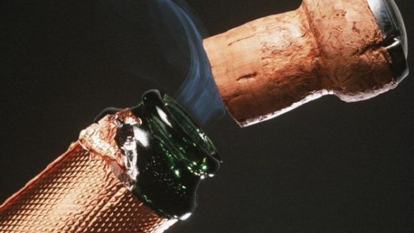 Ανοίξτε ένα μπουκάλι κρασί χωρίς ανοιχτήρι