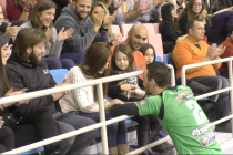 Ο Χήρας πήρε την χείρα !