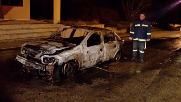 Φωτιά σε αυτοκίνητο στο τελωνείο Ορμενίου