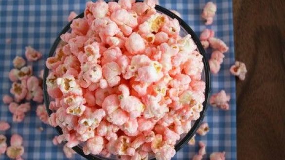 Πώς θα φτιάξετε υπέροχα ροζ ποπ κορν!