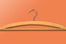 Πώς να μην γλιστράνε τα ρούχα από τις κρεμάστρες