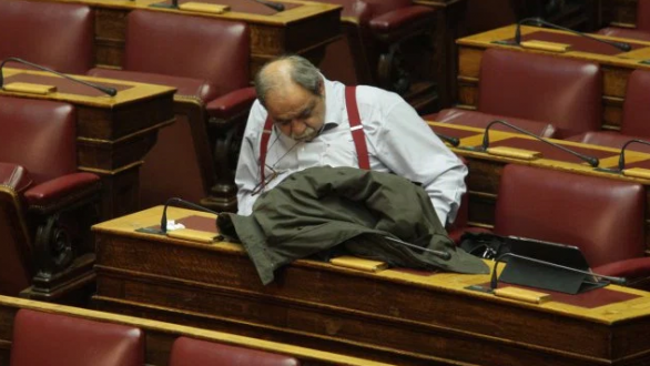 Στον ύπνο πιάστηκε και πάλι(!) ο Ρίζος