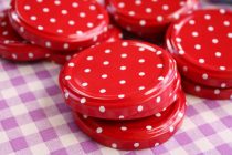 Πως να χρησιμοποιήσετε τα καπάκια από τα βαζάκια