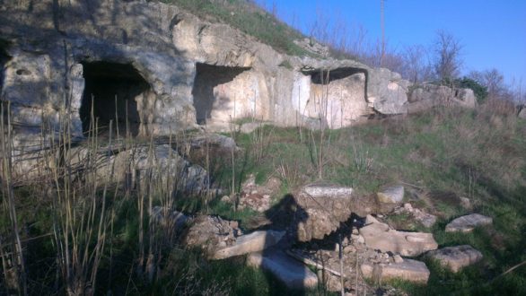 Καταστροφή μνημείων στο Κάστρο Διδυμοτείχου