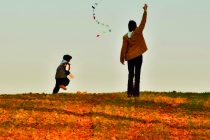 ΔΕΔΔΗΕ:Προσοχή στο πέταγμα των χαρταετών