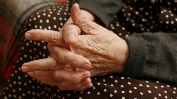 Αναλάμβαναν την φροντίδα ηλικιωμένων σε χωριά της Ορεστιάδας και τους έκλεβαν – Δικογραφία σε βάρος 2 ατόμων