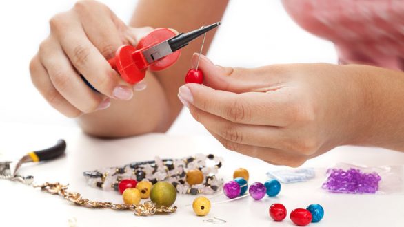 Εργαστήρι κατασκευής κοσμήματος στο Μουσείο Μετάξης στο Σουφλί