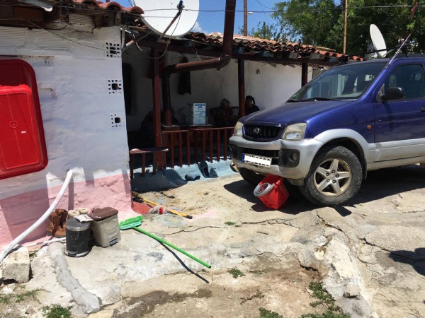 Ορεστιάδα:Αυτοκίνητο βούτηξε σε αυλή στη Ζαρίφη