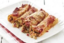 Κανελόνια με κολοκυθάκια και φέτα