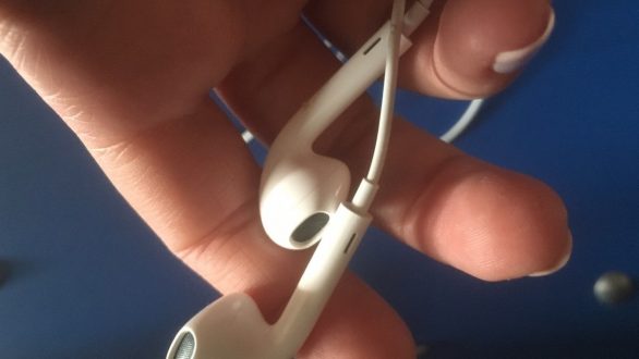 Πώς θα καθαρίσεις πανεύκολα τα ακουστικά σου