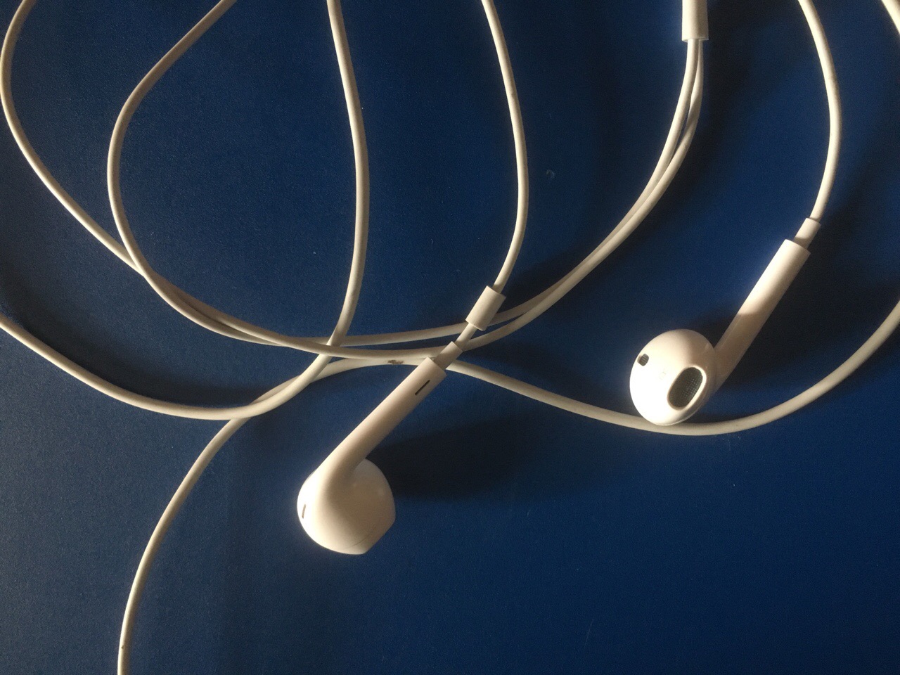 Πώς θα καθαρίσεις πανεύκολα τα ακουστικά σου