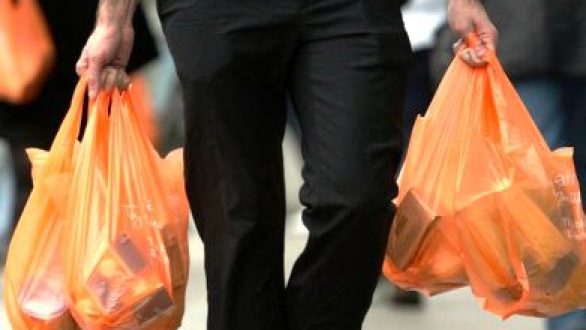 Τέλος η δωρεάν πλαστική σακούλα
