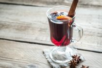 Χριστουγεννιάτικο Gluhwein: Πώς θα το φτιάξετε