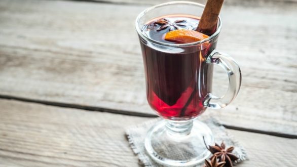 Χριστουγεννιάτικο Gluhwein: Πώς θα το φτιάξετε