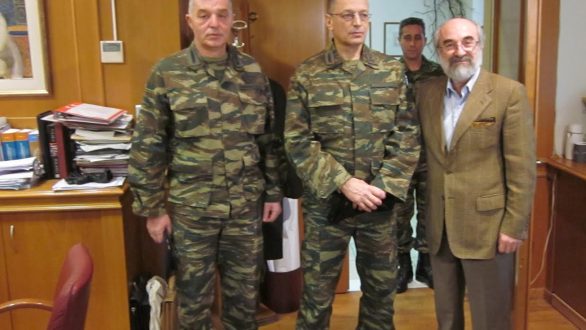 Εθιμοτυπική επίσκεψη του Αρχηγού Γ.Ε.Σ. στον Λαμπάκη