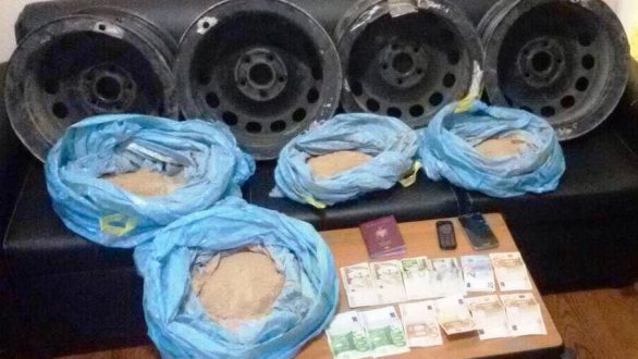 Κήποι:Αλβανός έκρυβε ηρωίνη στις ζάντες του αυτοκινήτου του