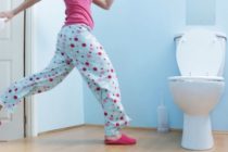 Οι συχνές νυκτερινές επισκέψεις στην τουαλέτα αυξάνουν τον κίνδυνο πτώσης