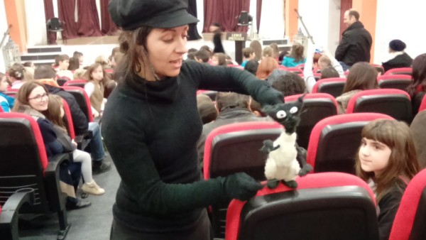 Φωτογραφία είναι από την τελευταία επίσκεψη της Κικής Μαλτσάκη στη Ν.Ορεστιάδα,με τον Μαθητευόμενο μάγο