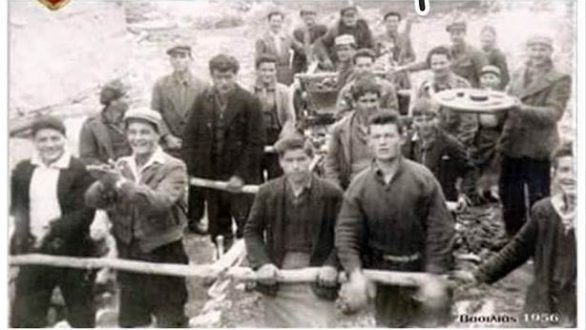 Αναβίωση του εθίμου “Βασιλιάς” στα Πετρωτά