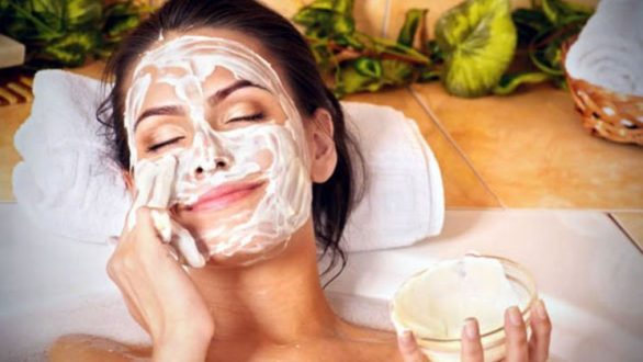 Απολέπιση με φρούτα του πάθους για λαμπερό δέρμα