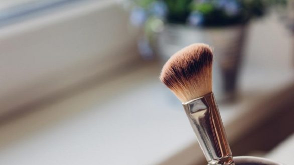 Tα καλλυντικά έχουν ημερομηνία λήξης