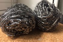 Με ένα συρματάκι κατσαρόλας θα κάνετε τα φυτά σας πιο δυνατά!