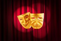 Μένουμε σπίτι: Θεατρικές παραστάσεις που μπορείς να δεις online