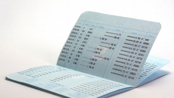 Οδεύουν προς σταδιακή κατάργηση τα βιβλιάρια καταθέσεων