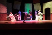 Αυλαία στον ΔΙΟΝΥΣΟ για την παράσταση “Σε δύσκολη θέση”