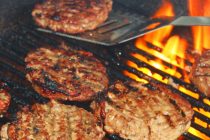 Πώς να καθαρίσετε το μπάρμπεκιου