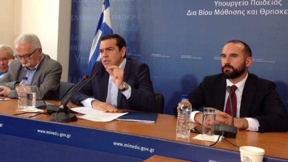 Τσίπρας: Θα καταργήσουμε τις πανελλήνιες – Όλες οι αλλαγές στην Παιδεία